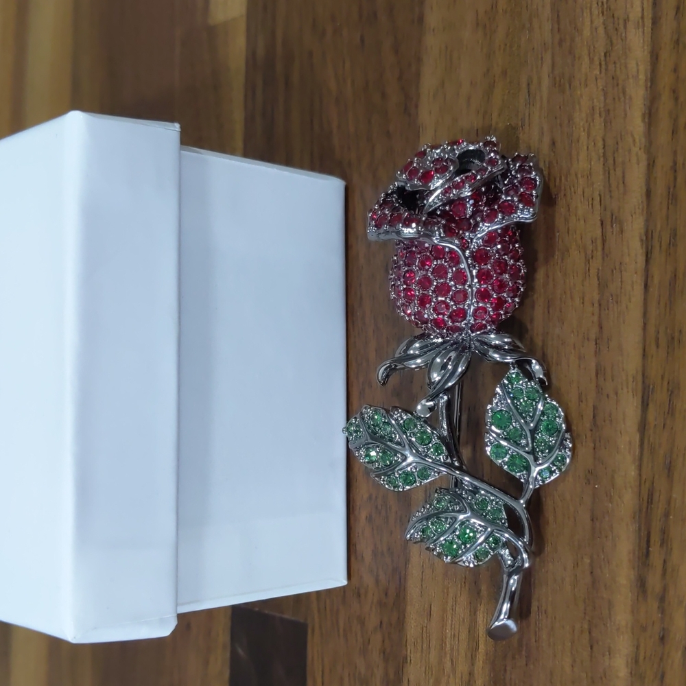 Swarovski crystal swan marked rhinestone red and green rose brooch pin g…